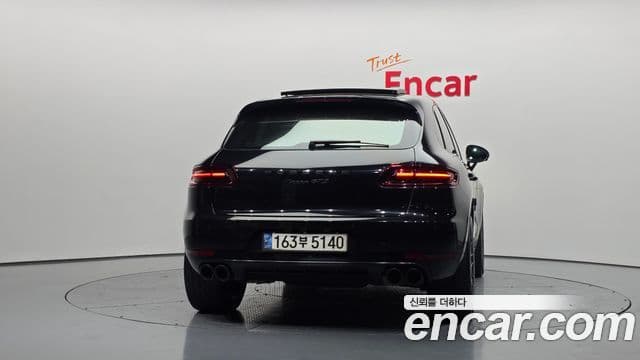 Porsche Macan 95B, 2018 4