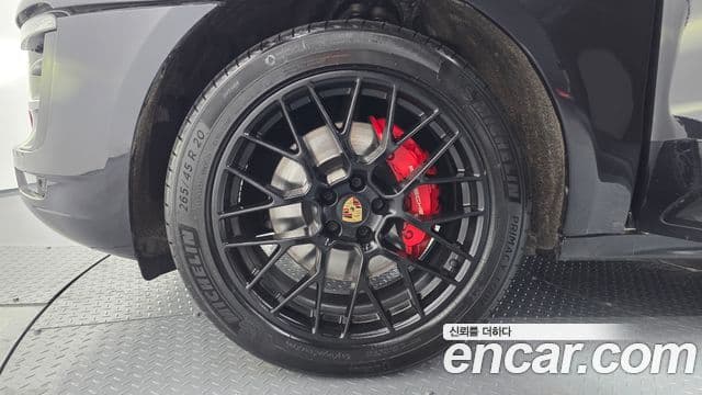 Porsche Macan 95B, 2018 все фото