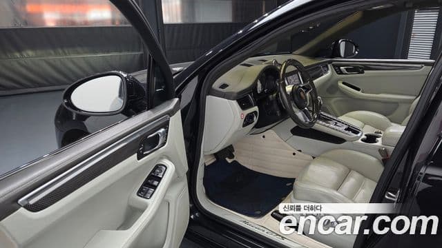 Porsche Macan 95B, 2018 10