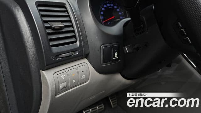 Kia Carnival R топовая версия, 2013 17