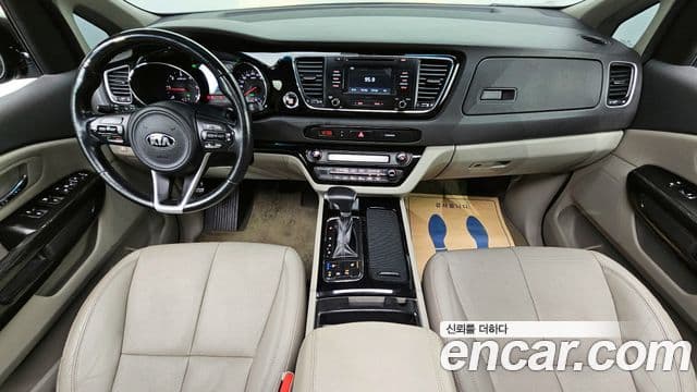 Kia All New Carnival VIP, 2017 7