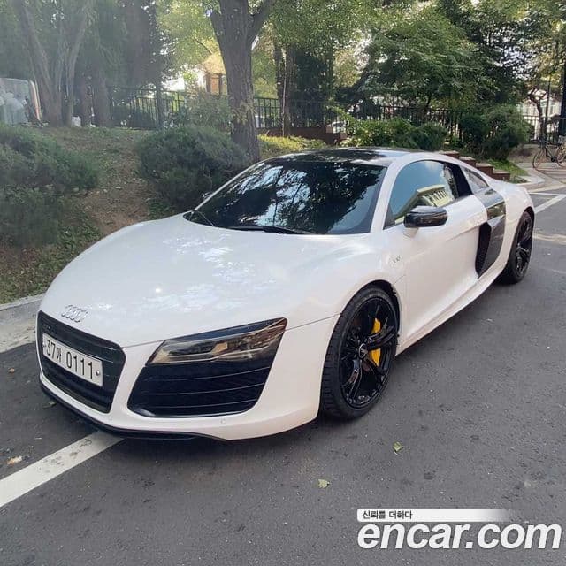Audi R8 5.2 V10 купе, 2015 3