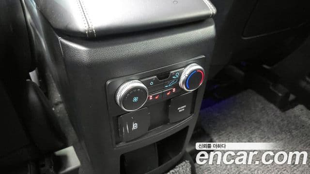 Ford Explorer 6세대 2.3 Limited 4WD, 2020 17
