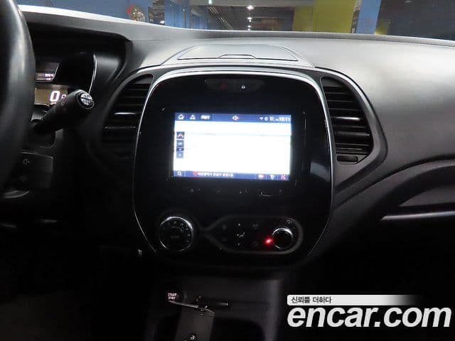 Renault Korea(Samsung) New QM3 panoramic Edition, 2018 13