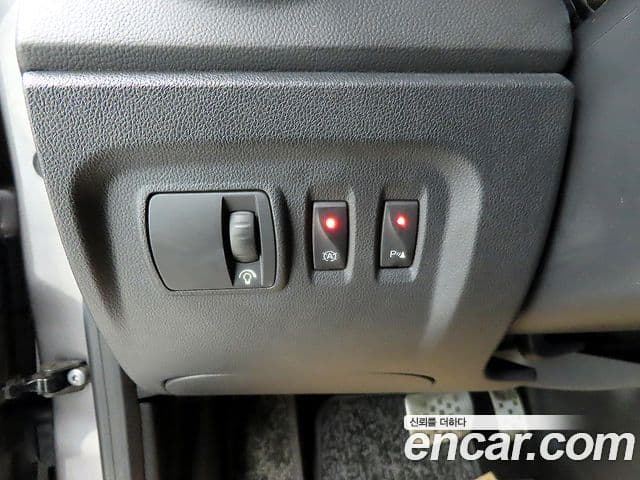 Renault Korea(Samsung) New QM3 panoramic Edition, 2018 16