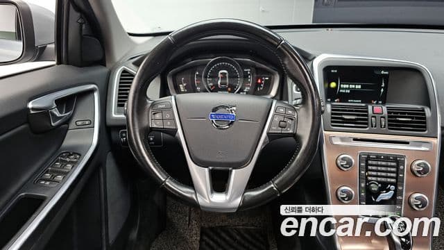 Volvo XC60 1세대, 2017 13