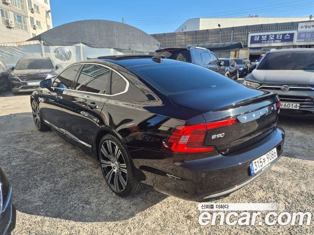 Volvo S90 B6 AWD Ultimate Bright, 2023 4