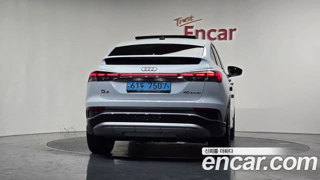 Audi Q4 e-Tron (F4) Premium, 2022 4