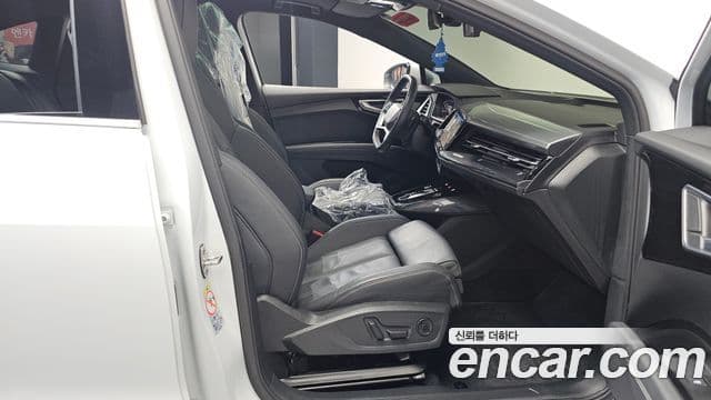 Audi Q4 e-Tron (F4) Premium, 2022 11