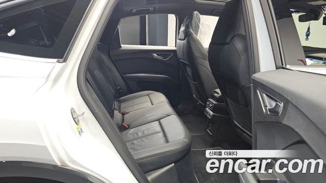 Audi Q4 e-Tron (F4) Premium, 2022 12