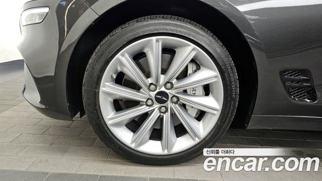 Genesis The / новый New G70, 2024 все фото