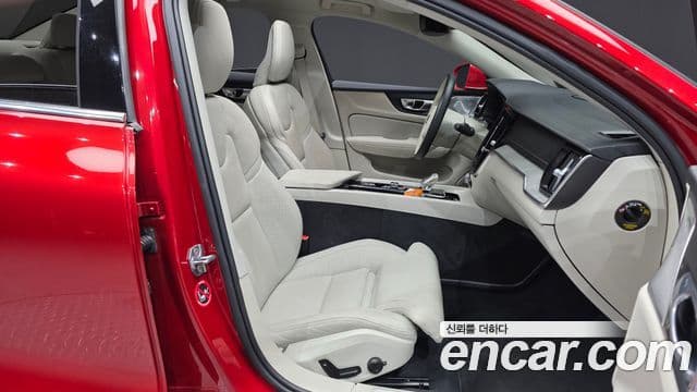 Volvo S60 3세대 B5 Inscription, 2021 11