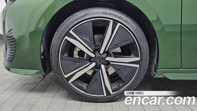 Peugeot 308 3세대 1.5 BlueHDi GT, 2023 все фото