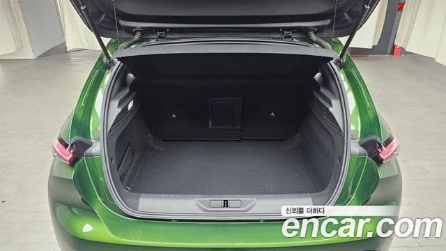 Peugeot 308 3세대 1.5 BlueHDi GT, 2023 20