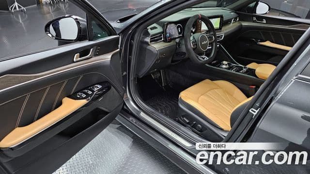 Kia K5 3세대 Signature, 2023 11