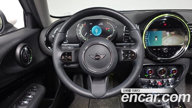 Mini Cooper 클럽맨 2세대, 2023 14