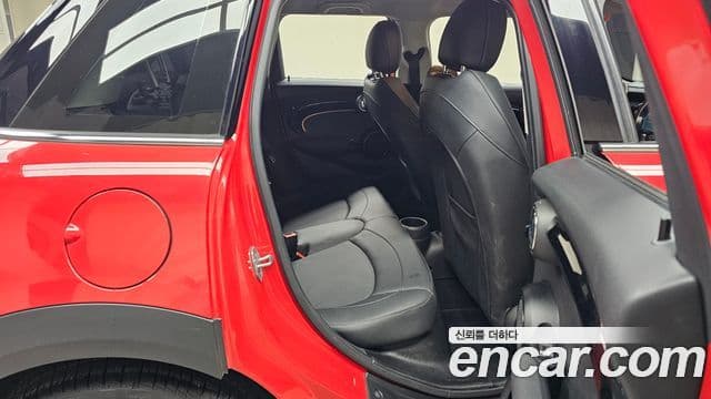 Mini Cooper 3세대, 2023 12