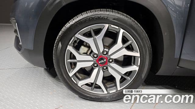 Kia Seltos Signature, 2023 все фото