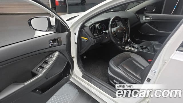 Kia K5 гибрид Luxury, 2013 11