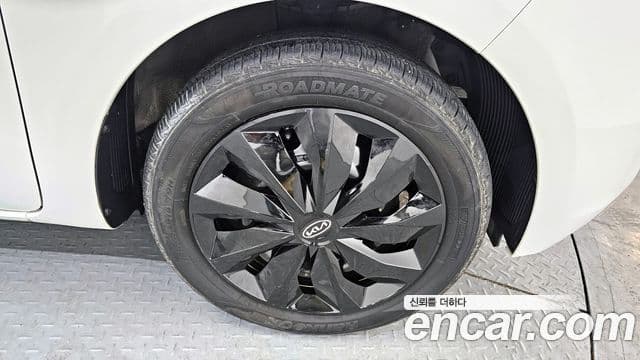 Kia The / новый New Ray Standard, 2021 все фото