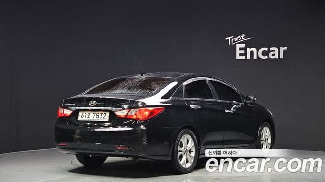 Hyundai YF Sonata LPI Premier(для людей с инвалидностью), 2011 2