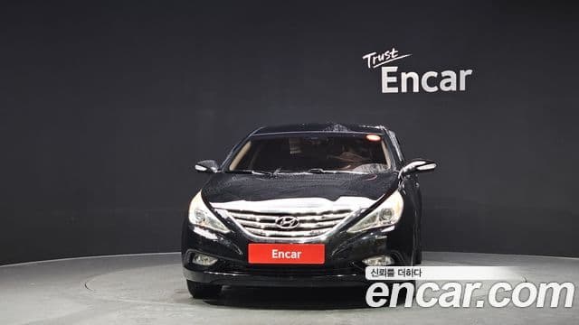 Hyundai YF Sonata LPI Premier(для людей с инвалидностью), 2011 3