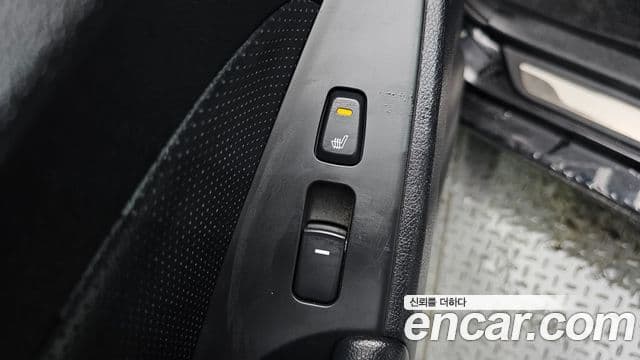 Hyundai YF Sonata LPI Premier(для людей с инвалидностью), 2011 16