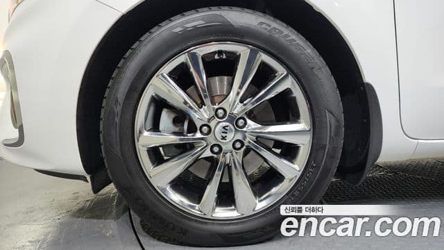 Kia The / новый New Carnival Special, 2019 все фото