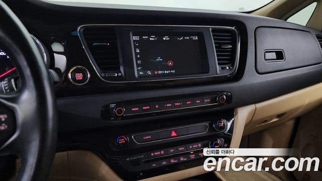 Kia The / новый New Carnival Special, 2019 14