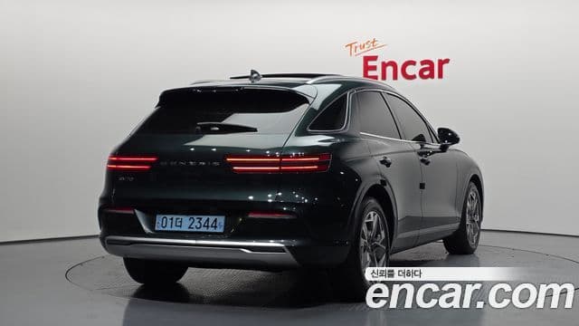 Genesis electrified GV70 e-AWD, 2022 2