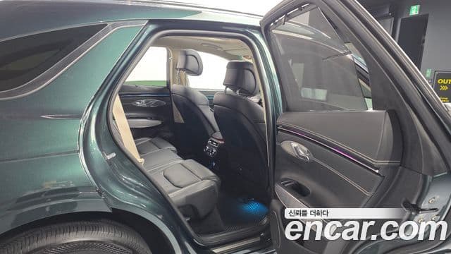 Genesis electrified GV70 e-AWD, 2022 12