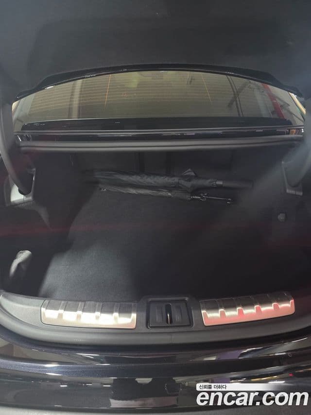 Porsche 타이칸 4S, 2025 9