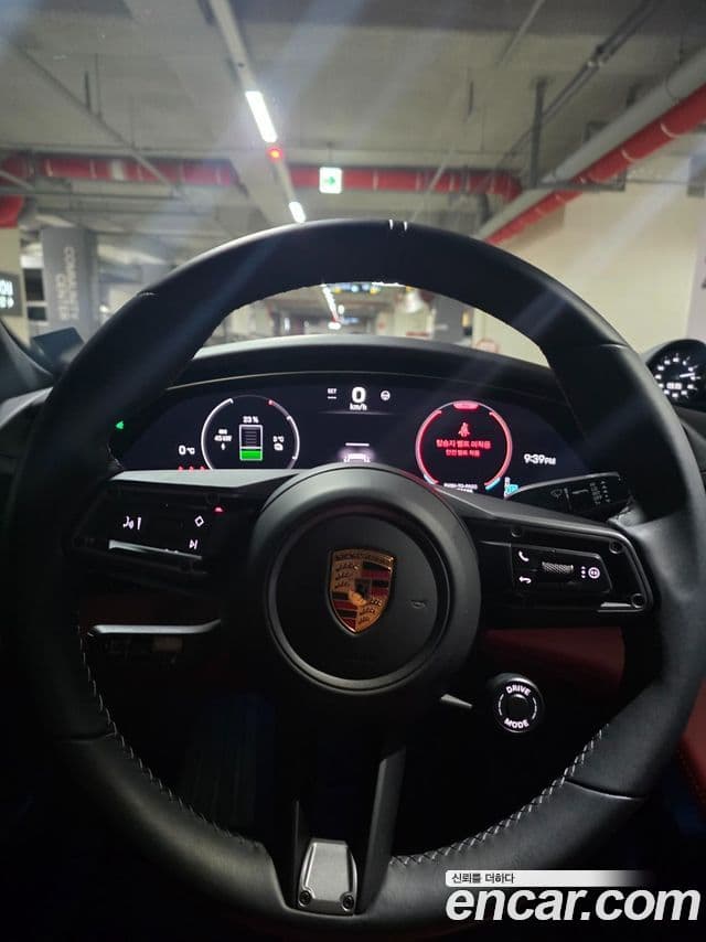 Porsche 타이칸 4S, 2025 12