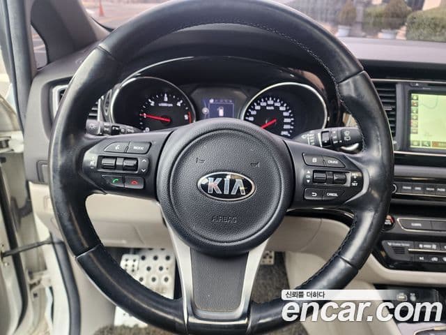 Kia All New Carnival Noblesse, 2016 14