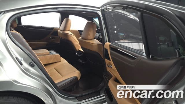 Lexus ES300h 7세대 Executive, 2021 12