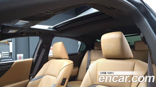 Lexus ES300h 7세대 Executive, 2021 18