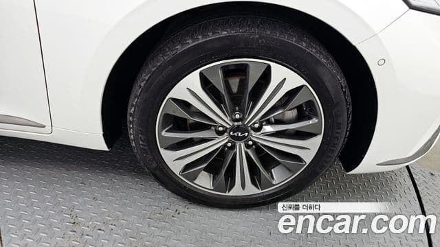 Kia K8 Signature, 2023 все фото