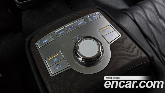 Genesis G80 (RG3) бензин 2.5 турбо 2WD, 2025 19