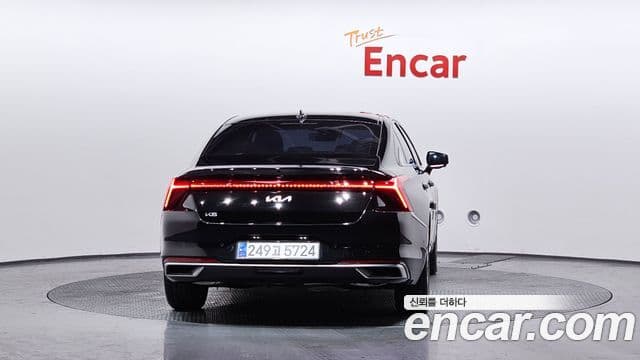 Kia K8 Signature, 2024 4