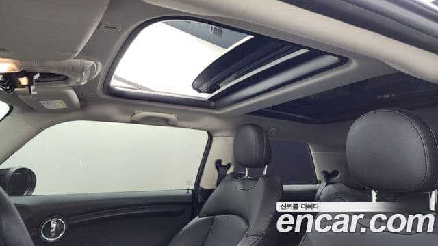 Mini Cooper 3세대, 2021 19