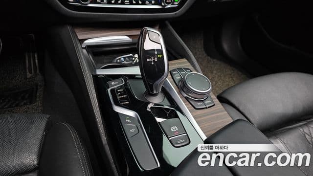 BMW 5시리즈 (G30) 530i M Sport, 2017 9