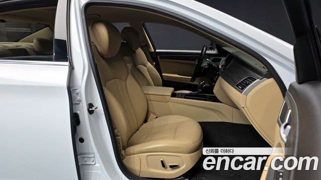 Hyundai Genesis DH Modern, 2014 10