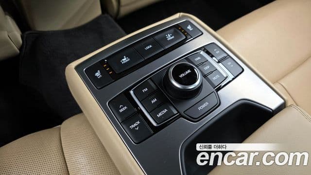 Hyundai Genesis DH Modern, 2014 19