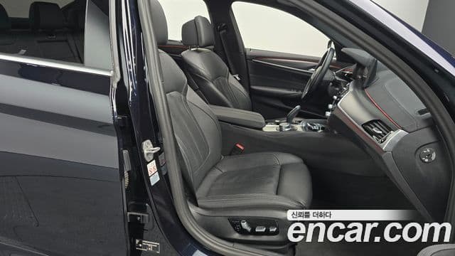 BMW 5시리즈 (G30) 520i M Sport, 2023 10