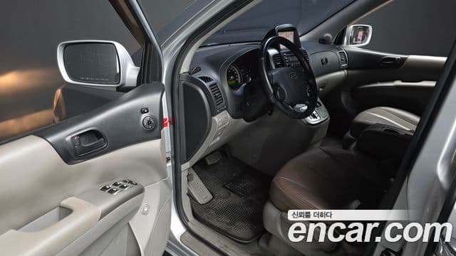 Kia 뉴카니발 топовая версия, 2008 11