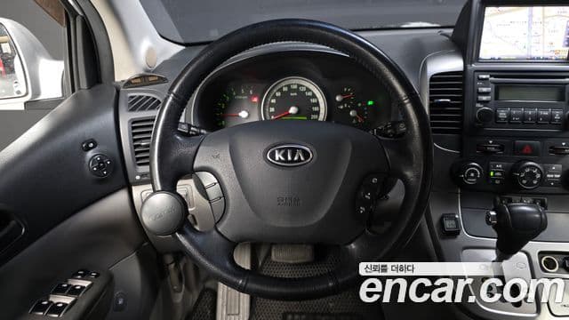 Kia 뉴카니발 топовая версия, 2008 13