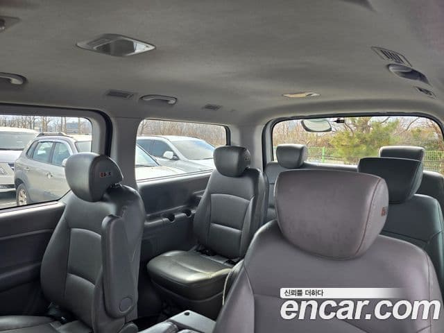 Hyundai Grand Starex CVX Deluxe, 2015 15