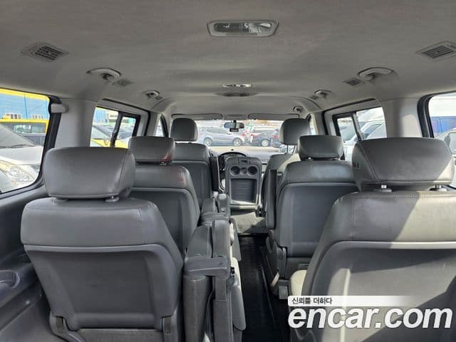 Hyundai Grand Starex CVX Deluxe, 2015 16