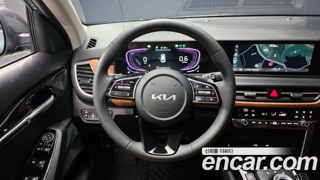 Kia The / новый New Seltos Signature, 2024 13