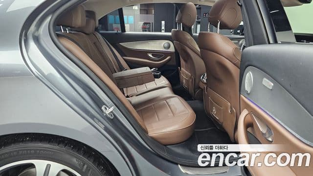 Mercedes-Benz E-класс W213 Avantgarde, 2019 12